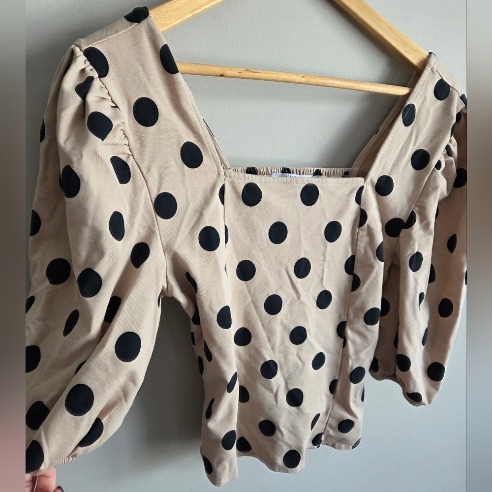 Suzy Shier Beige Polka Dot Puff Sleeve Blouse Square Neck Style Feminine Cottage - Picture 3 of 6